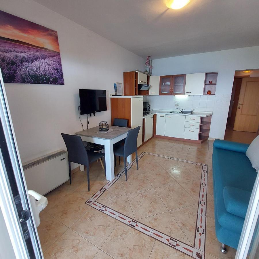 Velun Apartment *