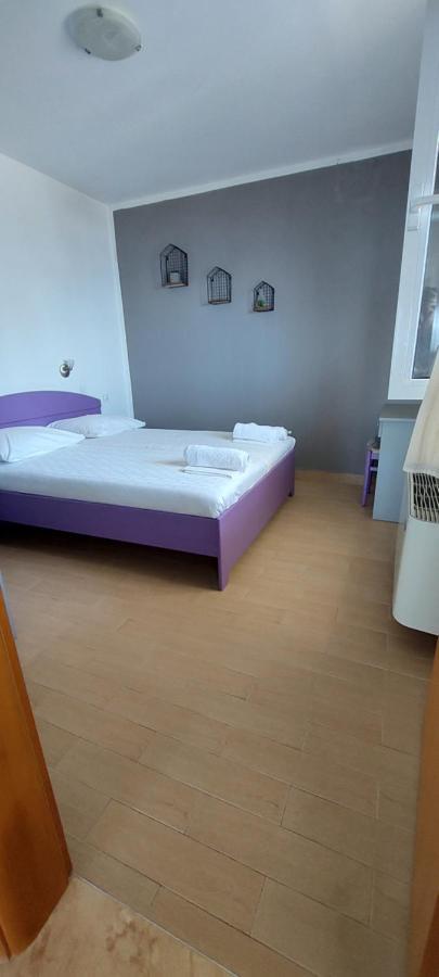 Velun Apartment *